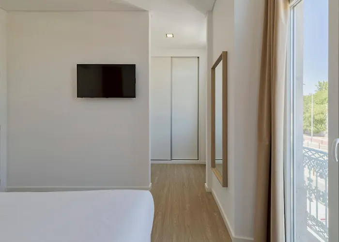 Serenity I Σετούμπαλ